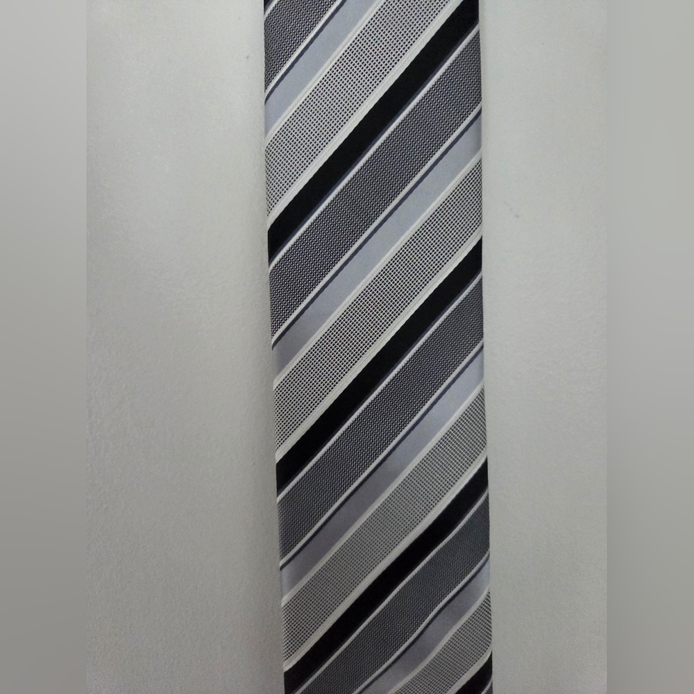 Sophisticated Striped Tie in Black and Gray